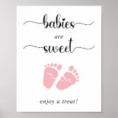 Babys sind süß und genießen eine Leckerei pink Bab Poster (Vorne)