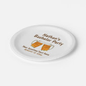 Bachelor Party Beer Cheers Wedding Pappteller (Schrägansicht)