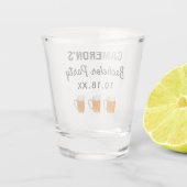 Bachelor Party Moderne Gastgeschenk Hochzeit Beer  Schnapsglas (Rückseite)