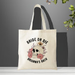 Bachelorette-Gefälligkeiten für Bachelorette mit B Tragetasche<br><div class="desc">Braut oder die bachelorette Wochenende bevorzugt personalisierte Tote-Taschen-Bridesmaids Geschenke Brautparty Favoriten,  Tote-Tasche mit gotischem Skelett Skelett Schädel Brautparty Schenkungen Brautmädchen Geschenke</div>