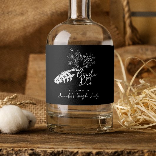 Bachelorette Party Gothic Floral Bride or Die  Schaumweinetikett