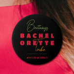 Bachelorette Stamm Hashtag Button<br><div class="desc">Der Name der Braut in schicken Schriften,  das Wort bachelorette Stamm,  und #yourhashtag,  diese Knöpfe machen Spaß,  Ihren Junggeselinnen-Abschieden zu geben. Perfektes Gastgeschenk für Ihren Brautstamm! PASSENDE Artikel in unserer Sammlung.</div>
