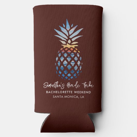 Bachelorette Weekend Party Ananas Script Selters Dosenkühler (Rückseite)
