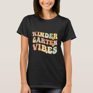 Back To School Kindergarten Vibes Retro Teacher Wo T-Shirt