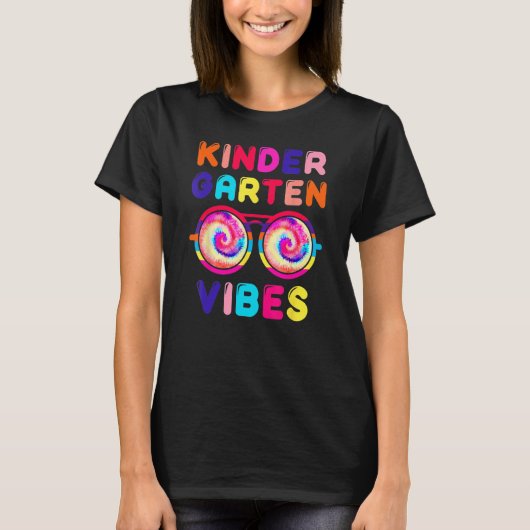 Back To School Kindergarten Vibes Tie Dye Sunglass T-Shirt (Vorderseite)