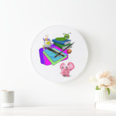 Back to School Pig Books Worm Clock Große Wanduhr (Zuhause)