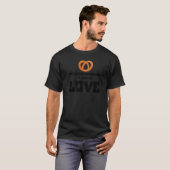 Backbäckerschutzmittel ist immer Liebe T-Shirt (Vorne ganz)