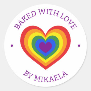 Backed with Liebe Rainbow Heart Individuelle Name Runder Aufkleber