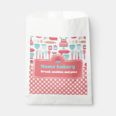 Bäckerei Backutensid Muster Red Gingham Geschenktütchen (Vorderseite)