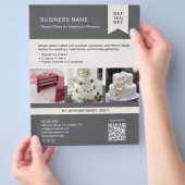 Bäckerei Cake Custom Foto QR Grau Flyer (Hand)