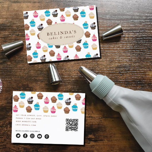 Bäckerei Cupcakes Süßigkeiten Backen QR Code Socia Visitenkarte