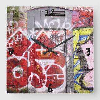 Backstreet Gassen-Graffiti Quadratische Wanduhr