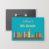 Backto-School Books on Shelf Aquamarin Button Butt (Vorderseite/Rückseite)