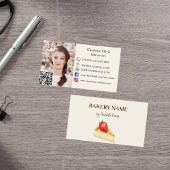 Backwaren beige Creme Kuchen Gebäck QR Code Foto Visitenkarte