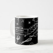 Backwerkzeug und Schwarz-weißes Küchenbäcker Kaffeetasse (Vorderseite Links)