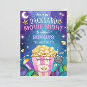 Backyard Movie Night Birthday Einladung (Stehend Vorderseite)