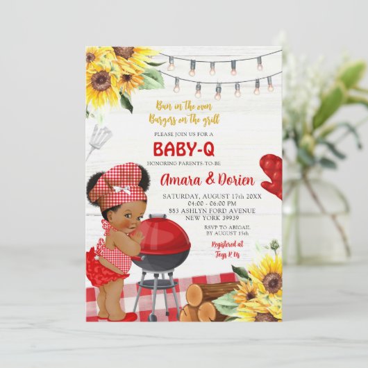 Backyard Red Gingham Baby-Q Afro Girl Babydusche Einladung (Stehend Vorderseite)