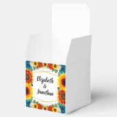 Backyard Summer Floral Geometric Wedding Geschenkschachtel (Geöffnet)