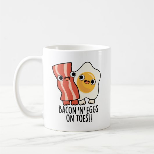 Bacon und Eier auf Zehen Lustiger Toast Pun  Kaffeetasse (Links)