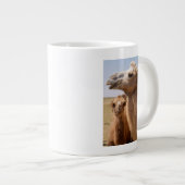 Bactrian Camel Portrait Jumbo-Tasse (Vorderseite Rechts)