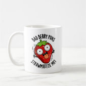 Bad Berry Puns Straw matize Me Erdbeeren Pun Kaffeetasse (Links)