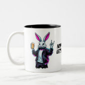Bad Oaster Bunny! Hoppy Ostern, Lass's Have Fun! Zweifarbige Tasse (Links)