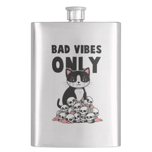 Bad Vibes only - Cat & Skulls Flachmann (Vorderseite)
