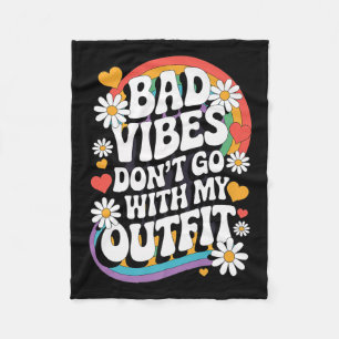 Bad Vibes passt nicht zu meinem Outfit Retro Groov Fleecedecke