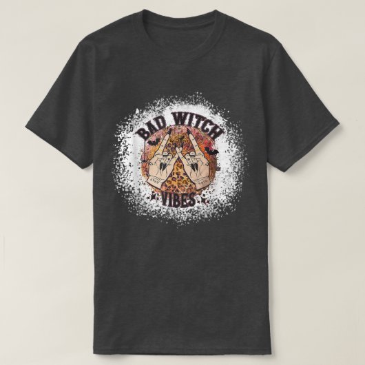 Bad Witch Vibes Leopard mit Bat Lover lustiger Hal T-Shirt (Design vorne)