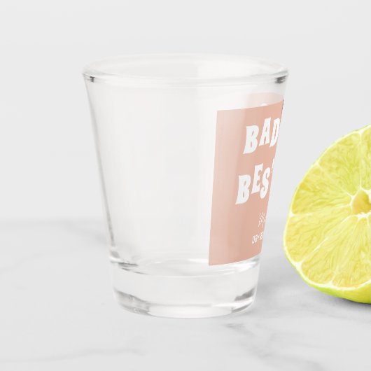 Badass Besties Funny Bridesmaid Gefallen Foto Gesc Schnapsglas (Links)