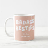 Badass Besties Funny Bridesmaid Gefallen Kaffeetasse (Links)