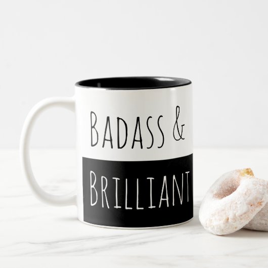 Badass u. glänzender Morgen Zweifarbige Tasse (Mit Donut)