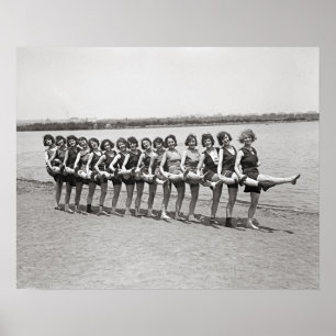 Baden von Beauties, 1923. Vintages Foto Poster