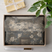 Badewanne mit Blick auf das Deko-Papier Seidenpapier (Geschenk)