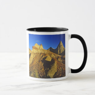 Badlands-Formationen im Dinosaur Provincial Park 6 Tasse
