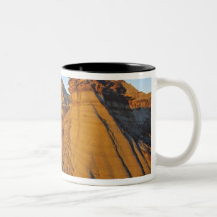 Badlands-Formationen im Provinzialpark Dinosaur 3 Zweifarbige Tasse