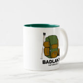 Badlands-Nationalpark-Backpacker Zweifarbige Tasse (VorderseiteRechts)