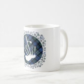 Bagpipe Silhouette auf Tartan Kaffeetasse (VorderseiteRechts)