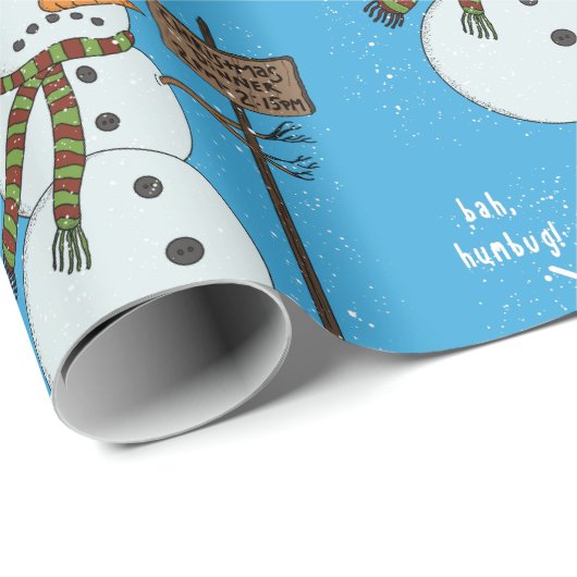 Bah Humbug Grumpy Christmas Snowman Introvert Geschenkpapier (Rolleneckpunkt)
