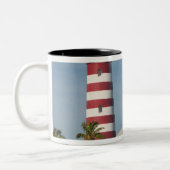 BAHAMAS, Abacos, Loyalist Cays, Elbow Cay, Hope Zweifarbige Tasse (Links)