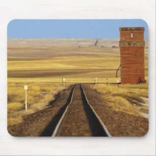 Bahngleise führen zum alten Granit in Collins Mousepad