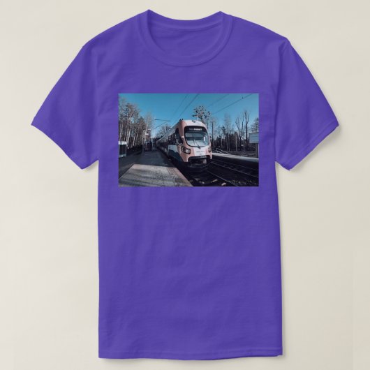 Bahnhof im Winter 1 T-Shirt (Design vorne)