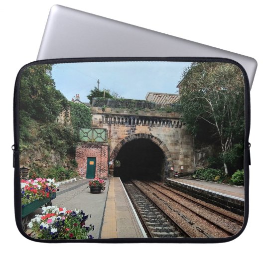 Bahnhof Knaresborough Laptopschutzhülle (Vorderseite)