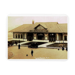 Bahnhof, Long Beach, Long Island, NY Vintage Magnet
