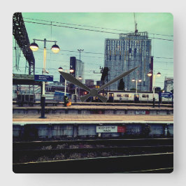 Bahnhof Manchester mit Ansicht Quadratische Wanduhr