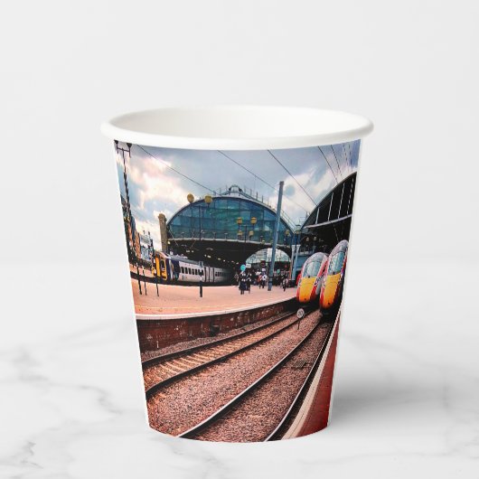 Bahnhof Newcastle Pappbecher (Vorderseite)