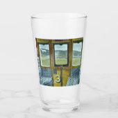 Bahnlandschaft (von Eric Ravilious) Glas (Vorderseite)