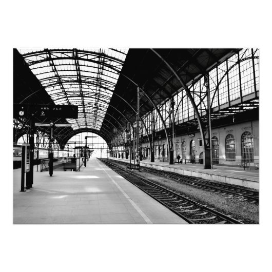 Bahnstation schwarz-weiß-Foto-Plakat Fotodruck (Vorne)