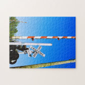 Bahnübergang mit Tor vor dem Mast Puzzle (Horizontal)