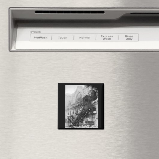 Bahnwrack Montparnasse 1895 Magnet (In Situ (Geschirrspüler))